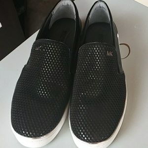 Slip ons